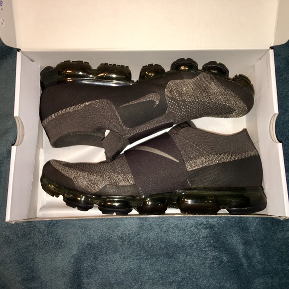nike vapormax flyknit size 13